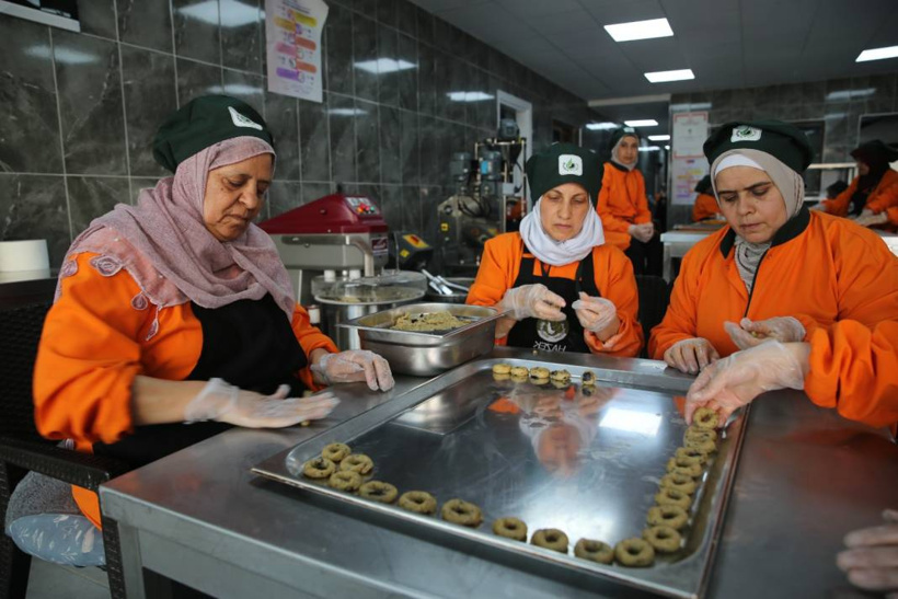 Bölgenin Afiyetle Yenen Lezzeti! Zeytin, Zahter, Rezene ve Zeytinyağıyla Yapıldığında Tadına Doyum Olmuyor - Fotoğraf: 2